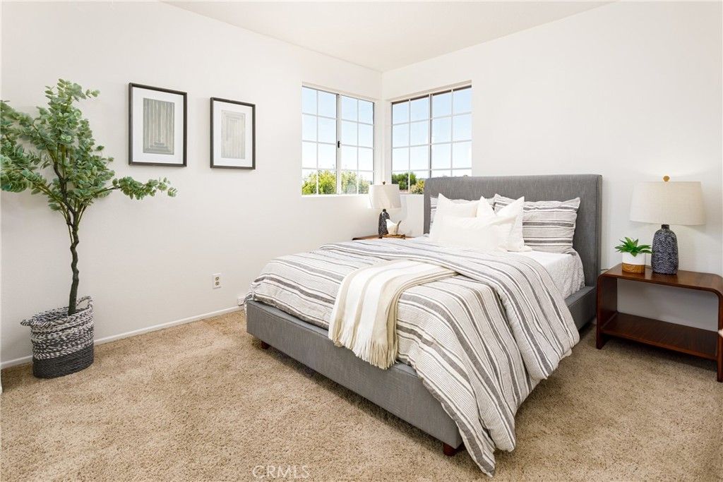 listing image 130720277631177761470