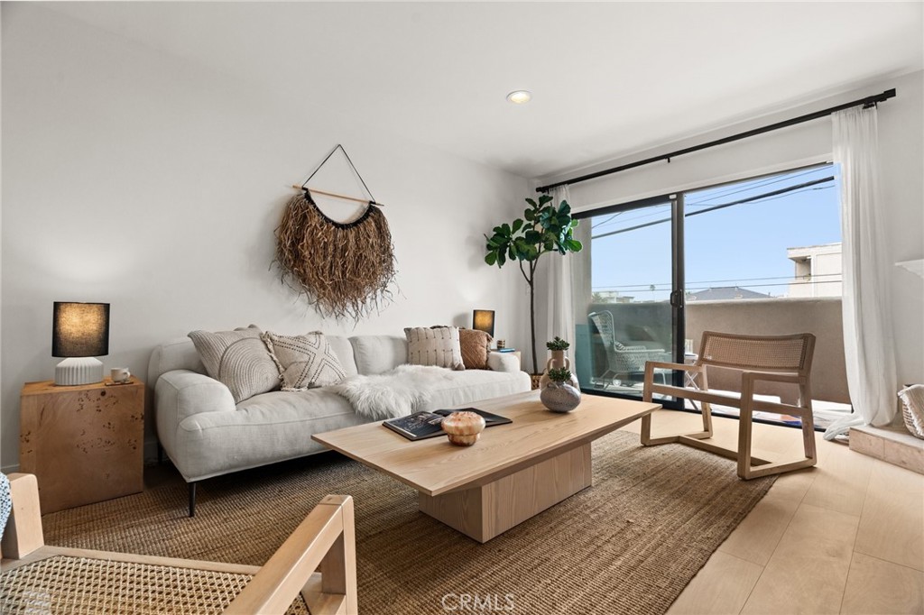 328 Culver Boulevard A