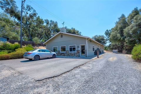 A home in Mariposa