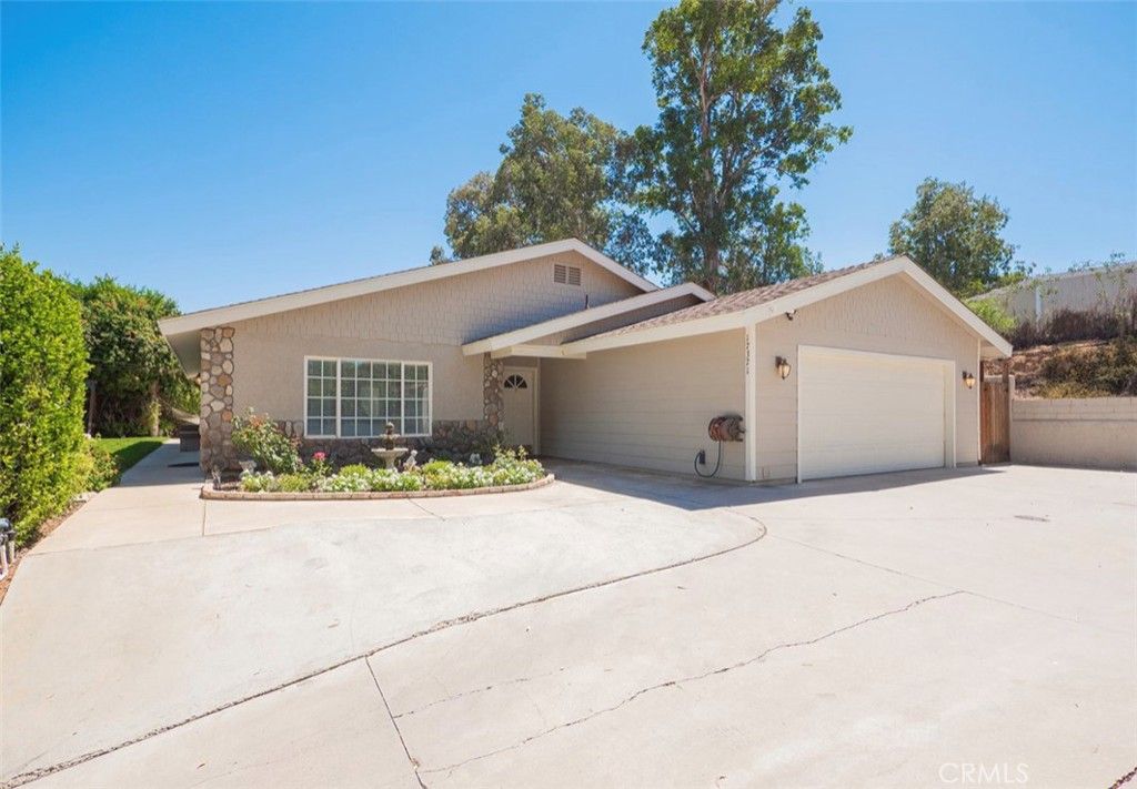 listing image 130726344931025620908