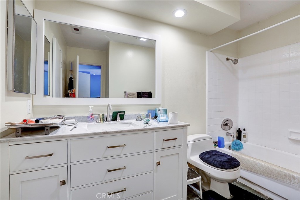 Country Meadows II (866) - Residential