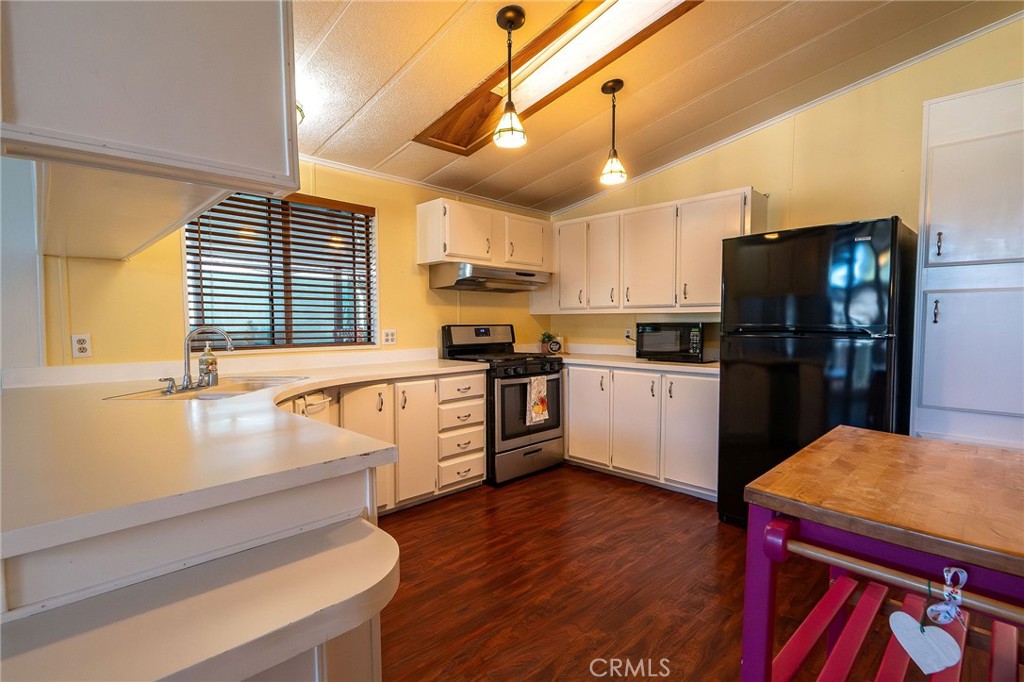 Photo 12 of 23 of 123 Henshaw Avenue 517 mobile home