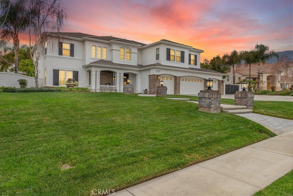 listing image 130725773637108515593