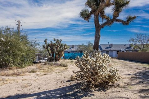 Photo of 6329 Goleta Avenue, Yucca Valley, CA 92284 (MLS # JT23024066)