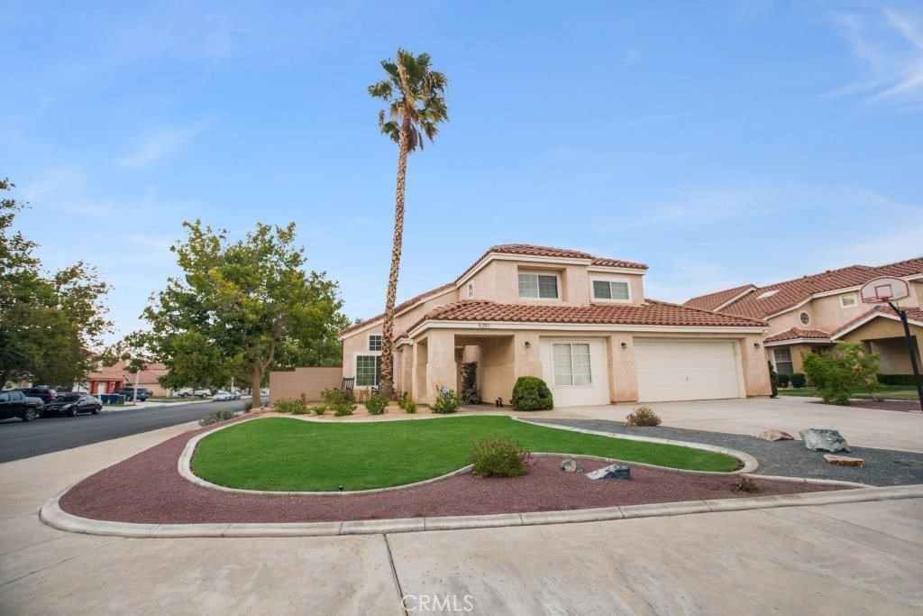 listing image 130725566043665336658