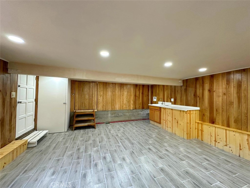 Photo 17 of 31 of 2410 Spruce Drive house