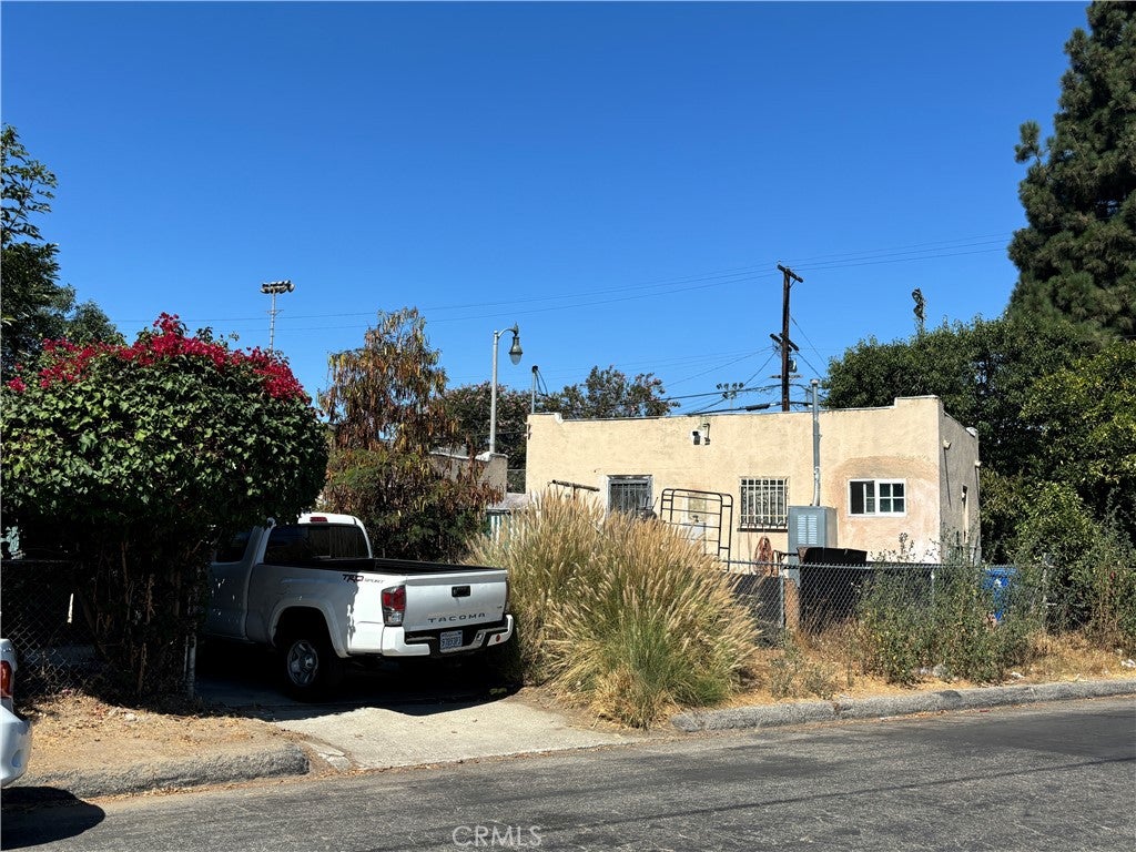 1930 Blake Avenue