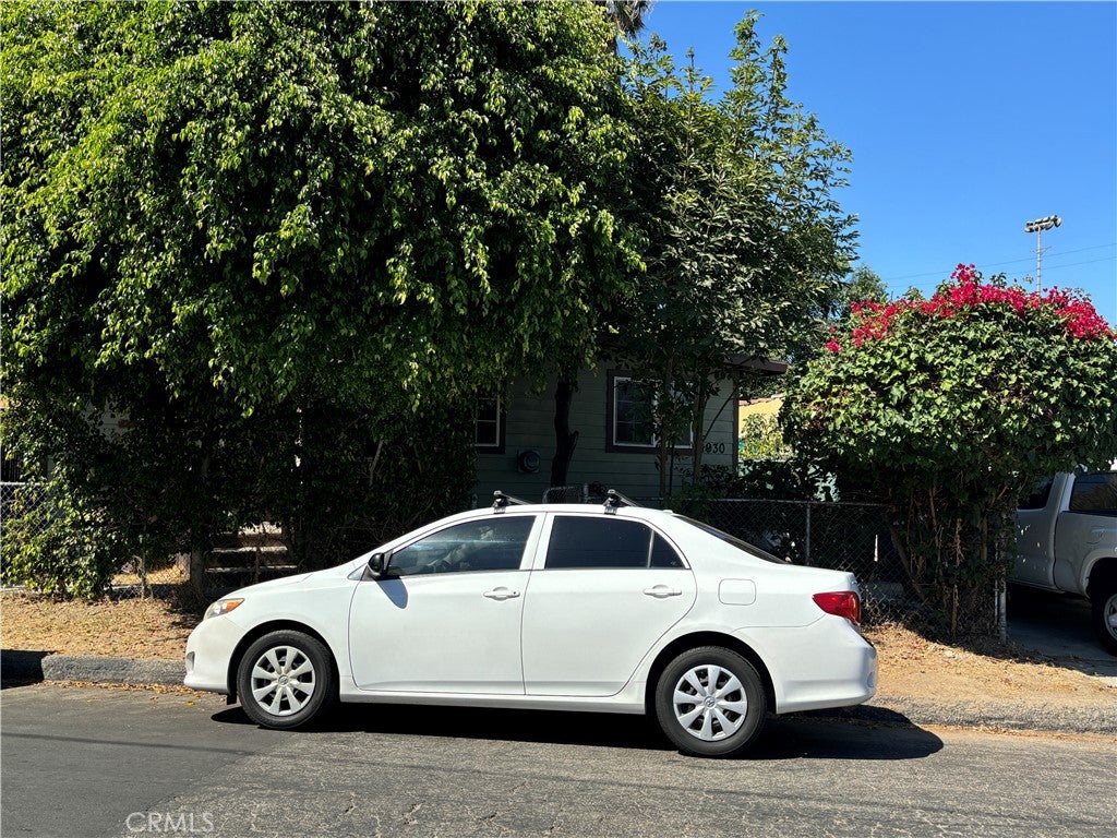 1930 Blake Avenue