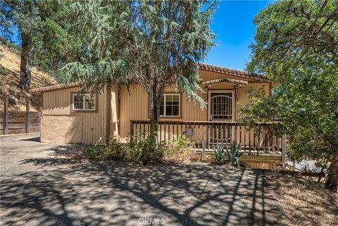 A home in Clearlake Oaks