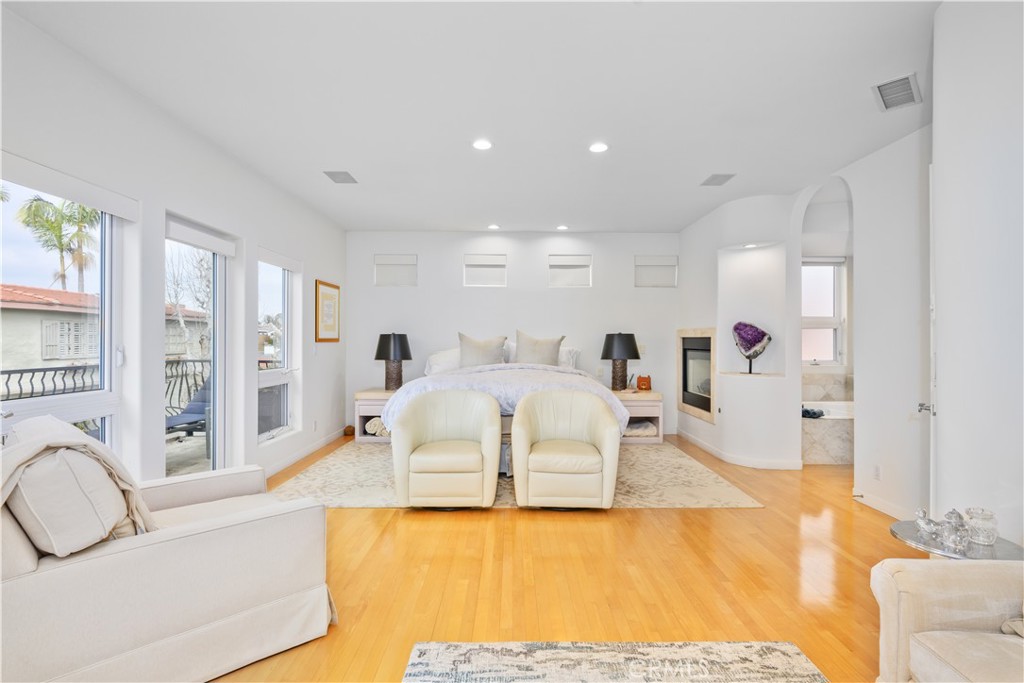 Lido Island (LIDO) - Residential