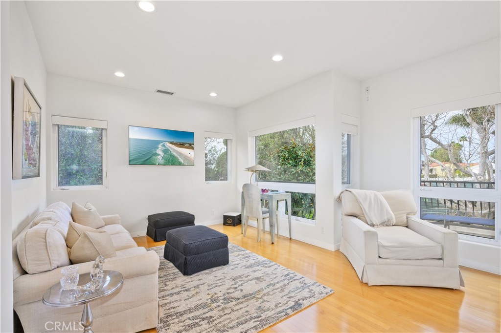 Lido Island (LIDO) - Residential