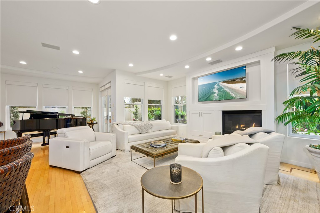 Lido Island (LIDO) - Residential