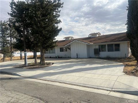 A home in Mojave