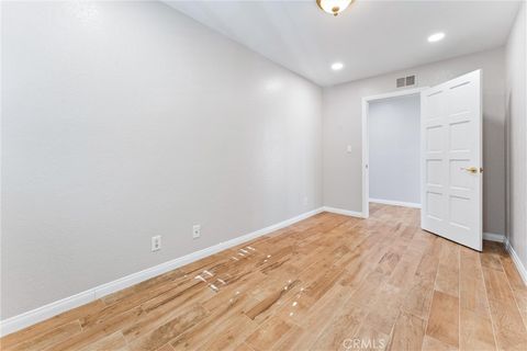 listing image 50