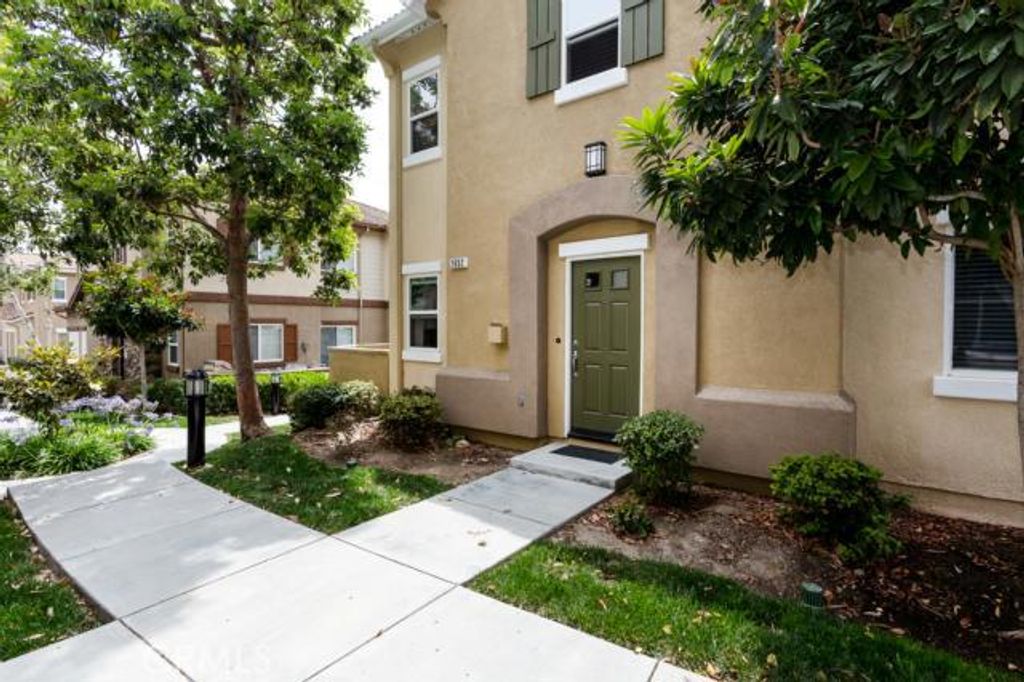 listing image 130726340576296571051