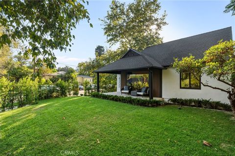 A home in Studio City