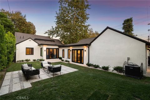 A home in Studio City