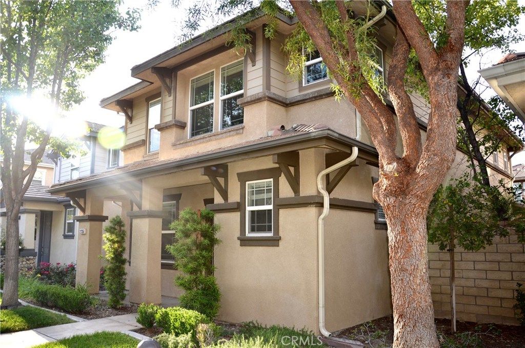 listing image 130723764458106001654