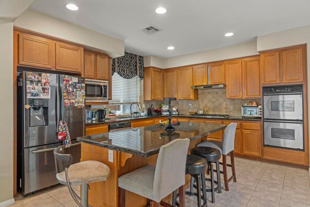 listing image 130723447200873480394