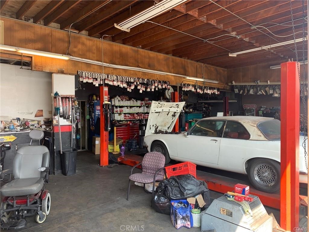 4727 Slauson Avenue