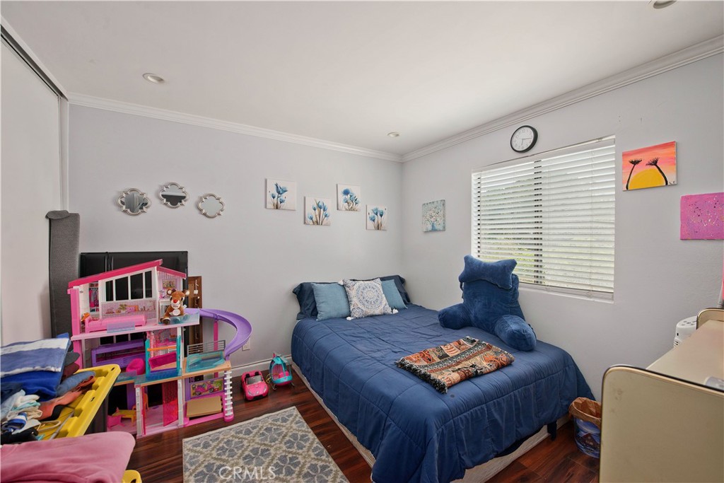 Photo 13 of 18 of 14924 Nordhoff Street 12 townhome