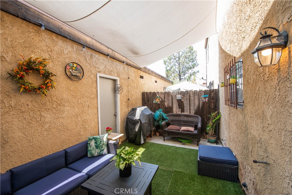 Photo 16 of 18 of 14924 Nordhoff Street 12 townhome