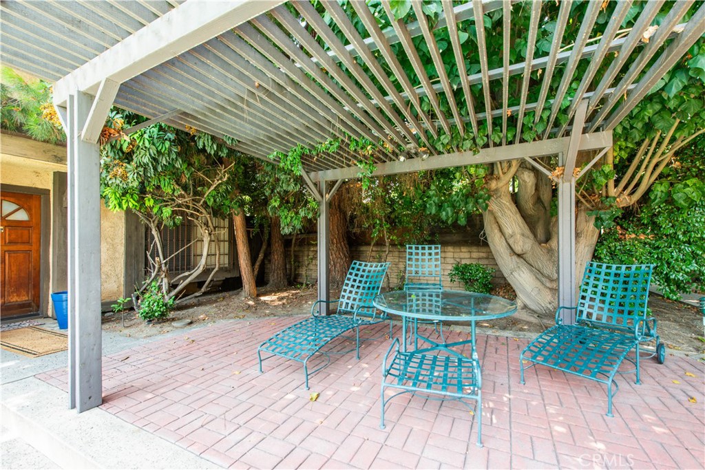 Photo 18 of 18 of 14924 Nordhoff Street 12 townhome