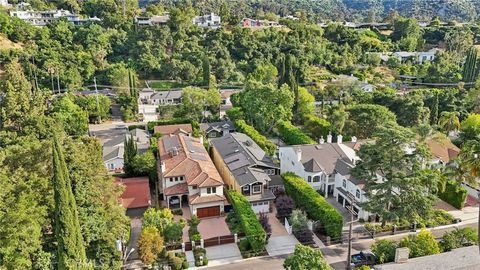 A home in Studio City