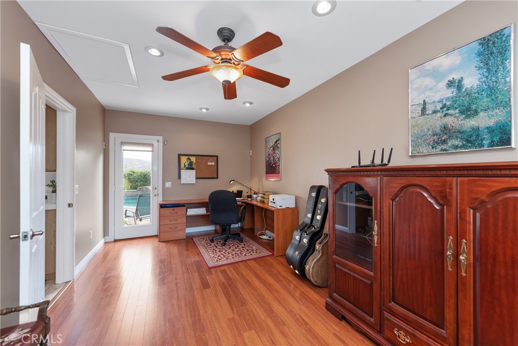 Auburn Lane (401) - Residential