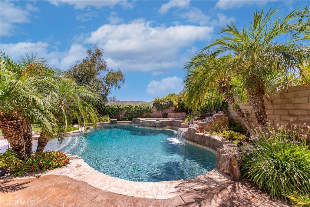 Auburn Lane (401) - Residential