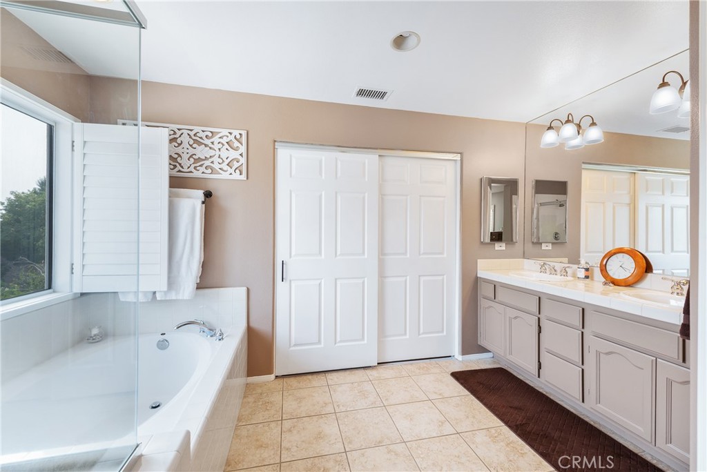 Auburn Lane (401) - Residential