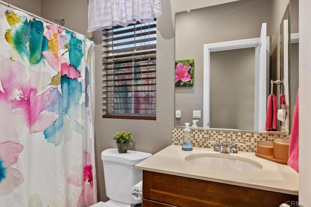 Photo 20 of 38 of 1798 Avenida Regina house