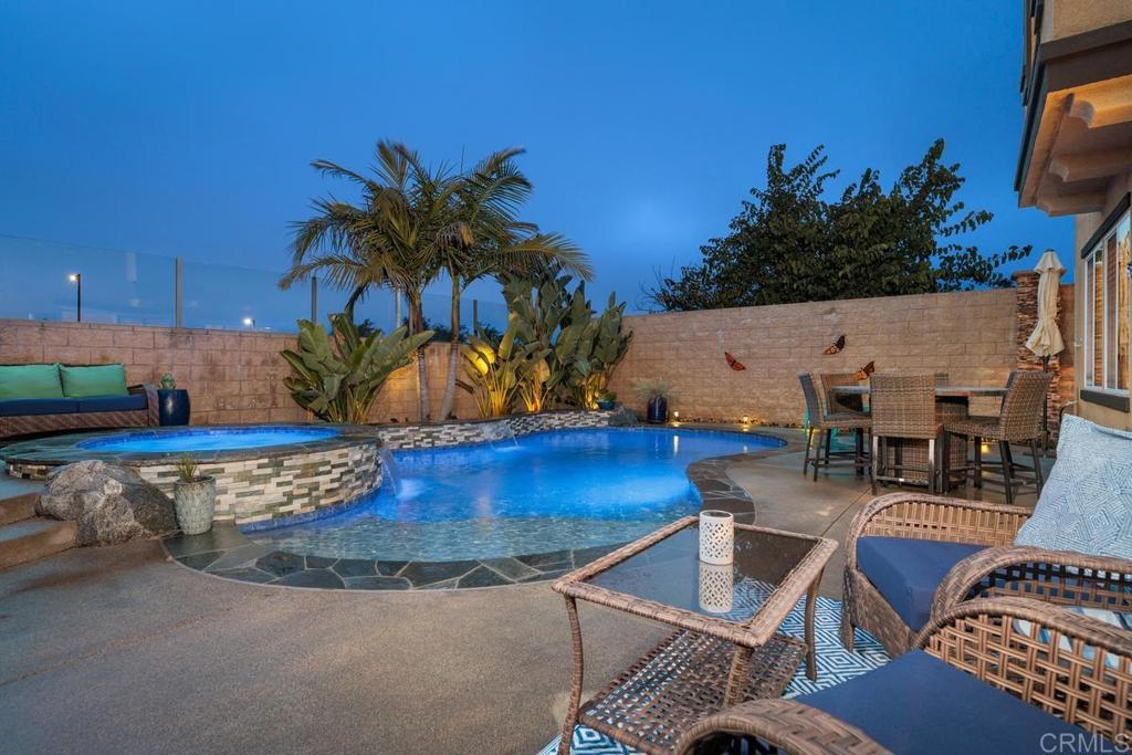 Photo 4 of 38 of 1798 Avenida Regina house