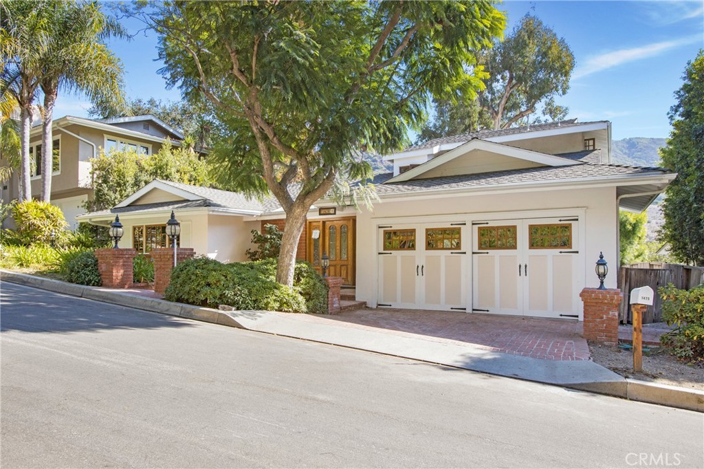 1475 Regatta Road
