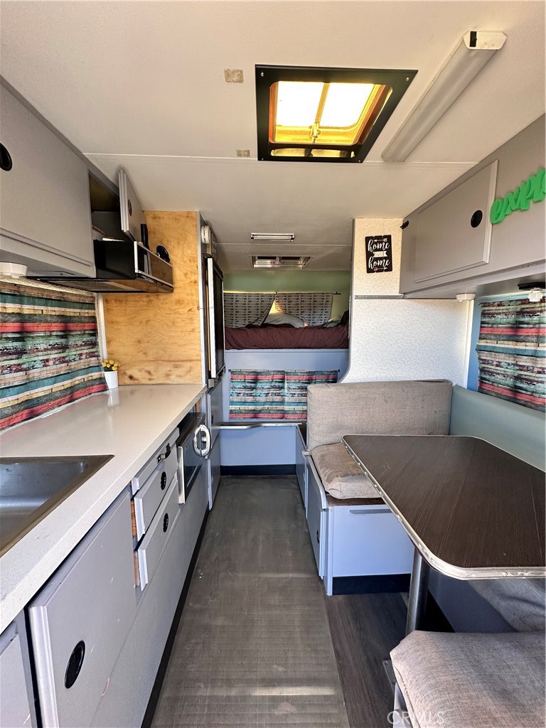 Solera (SLRA) - Land