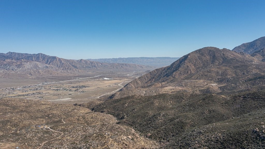 Solera (SLRA) - Land