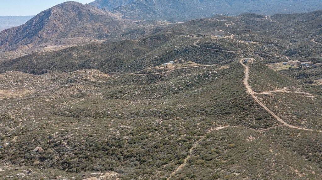 Solera (SLRA) - Land