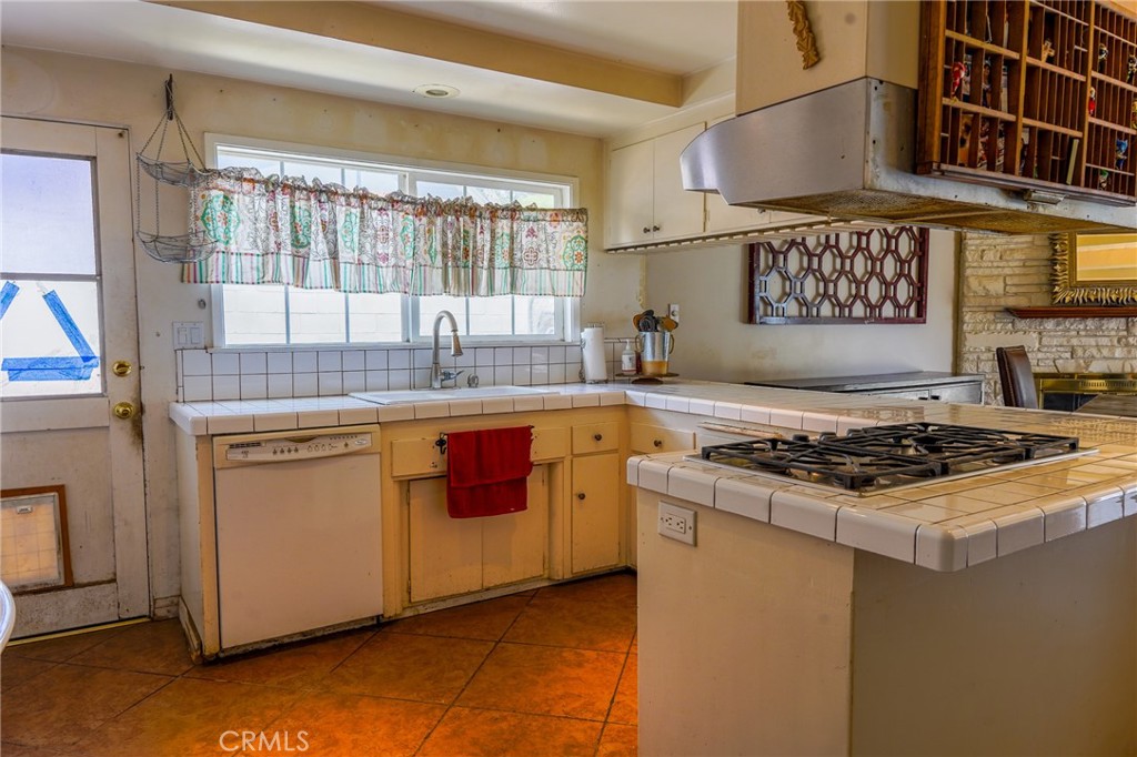 ,LA HABRA - Residential