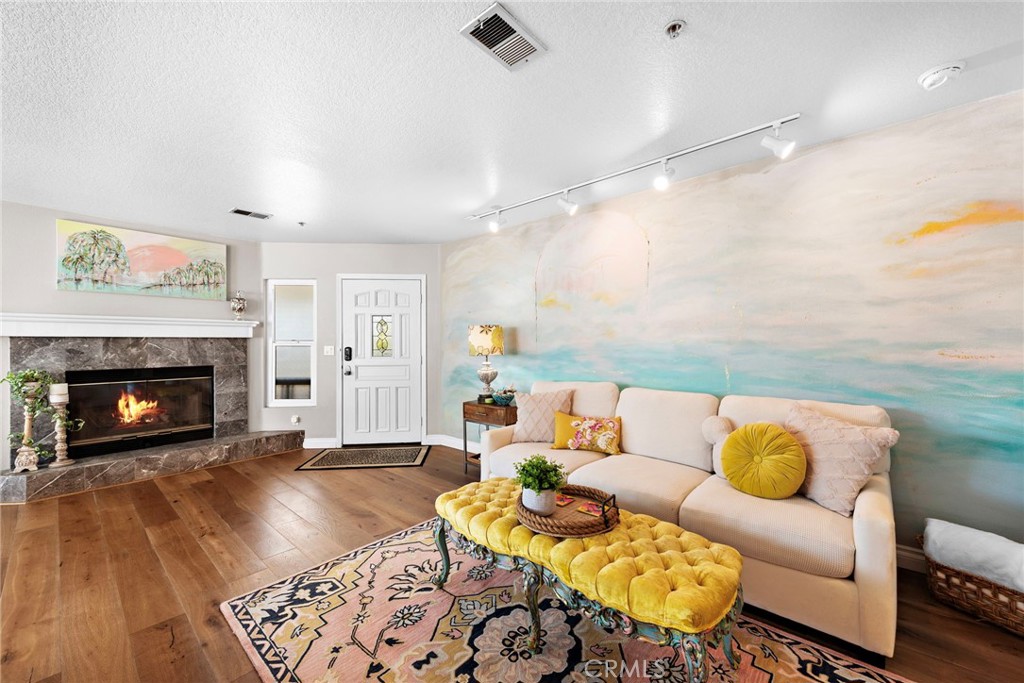 210 avenida montalvo 4