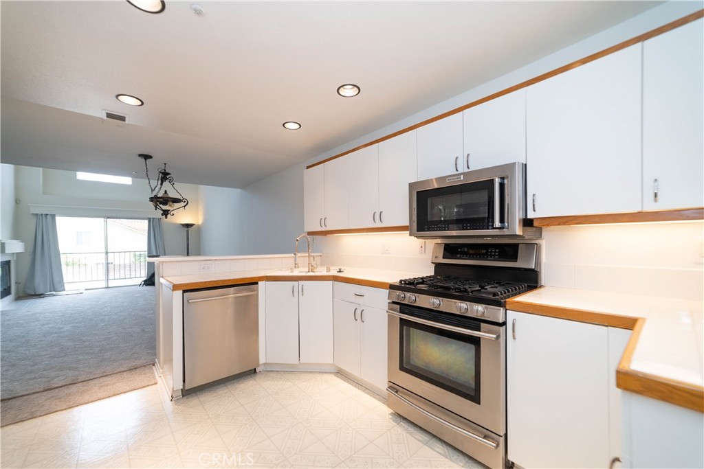 Photo 6 of 20 of 390 Via Lugano 102 townhome