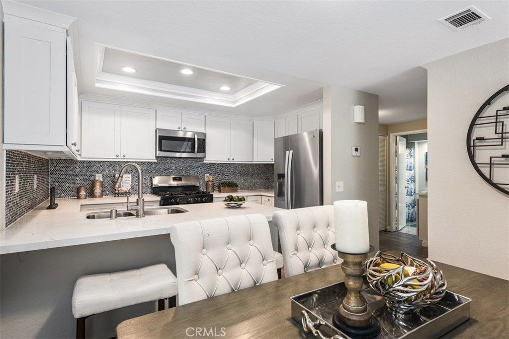 listing image 130729882228107629603