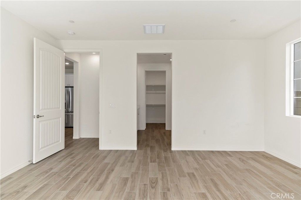 listing image 130721143877896800821