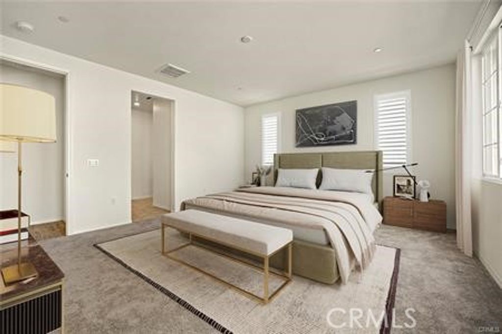 listing image 130726362977297805762