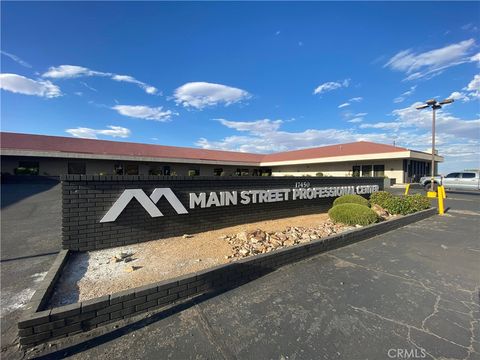 Photo of 17450 Main Street #H, Hesperia, CA 92345 (MLS # HD24242374)