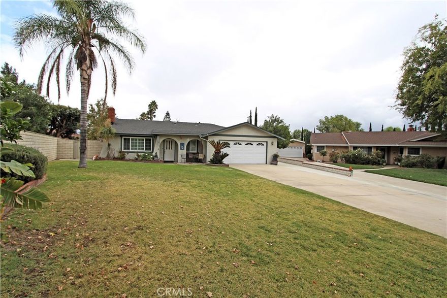 This Upland Gem is located on a quite cuL-de-sac just north of the 10 freeway and is waiting for a new family to enjoy all that it has to offer. This home includes a newly updated kitchen, shutters w/lifetime warranty,large family room with wood burning stove and remote operated skylights, master bedroom with 10x10 closet. The enclosed patio/sunroom is perfect for entertaining family and friend. Exterior features include newer roof w/30 year warranty, 2 year old paint, double pane windows w/25 year warranty and a jacuzzi just beside the BBQ island equipped with outdoor sink and refrigerator. Location highlights include easy access to freeways, schools, shopping, and bike path.