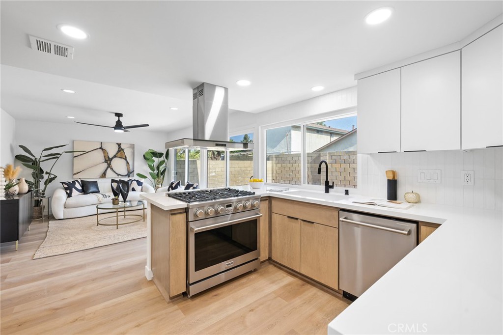 Photo 7 of 24 of 11221 Candor Street house