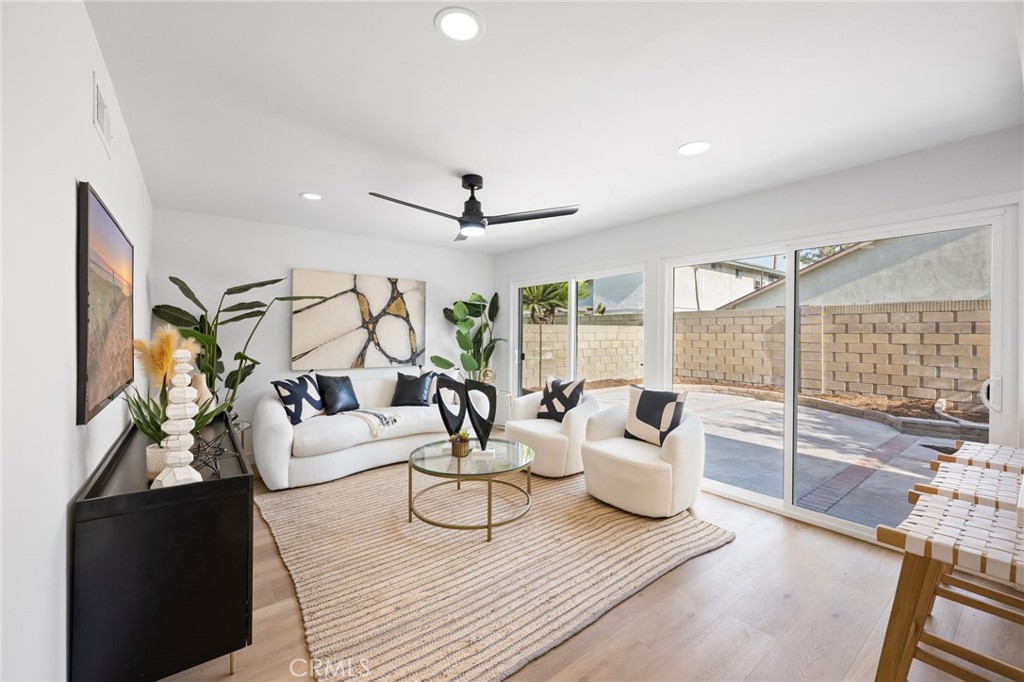 Photo 10 of 24 of 11221 Candor Street house