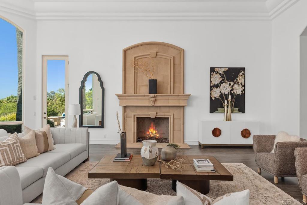 6868 Spyglass Lane