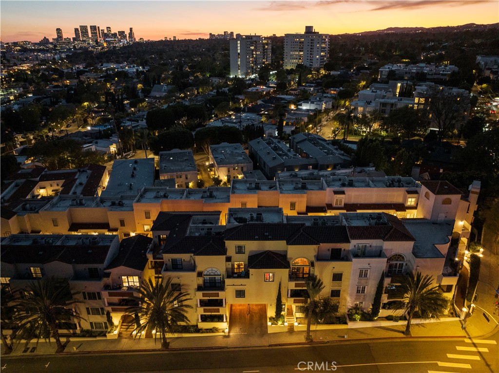 Photo 42 of 46 of 851 N San Vicente Boulevard 311 condo