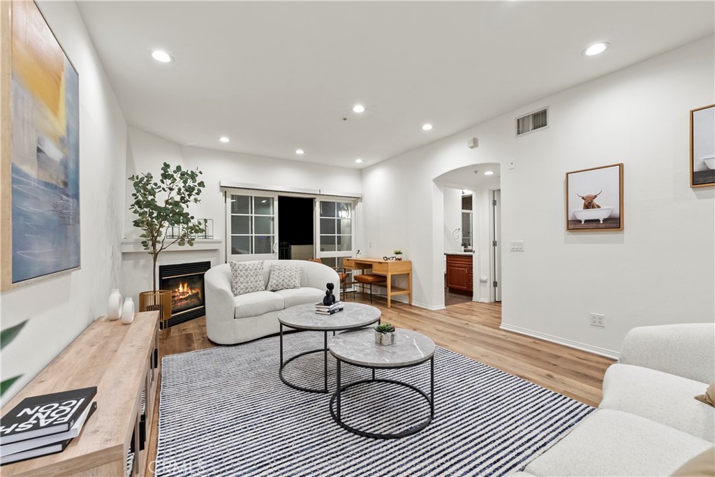 Photo 1 of 46 of 851 N San Vicente Boulevard 311 condo